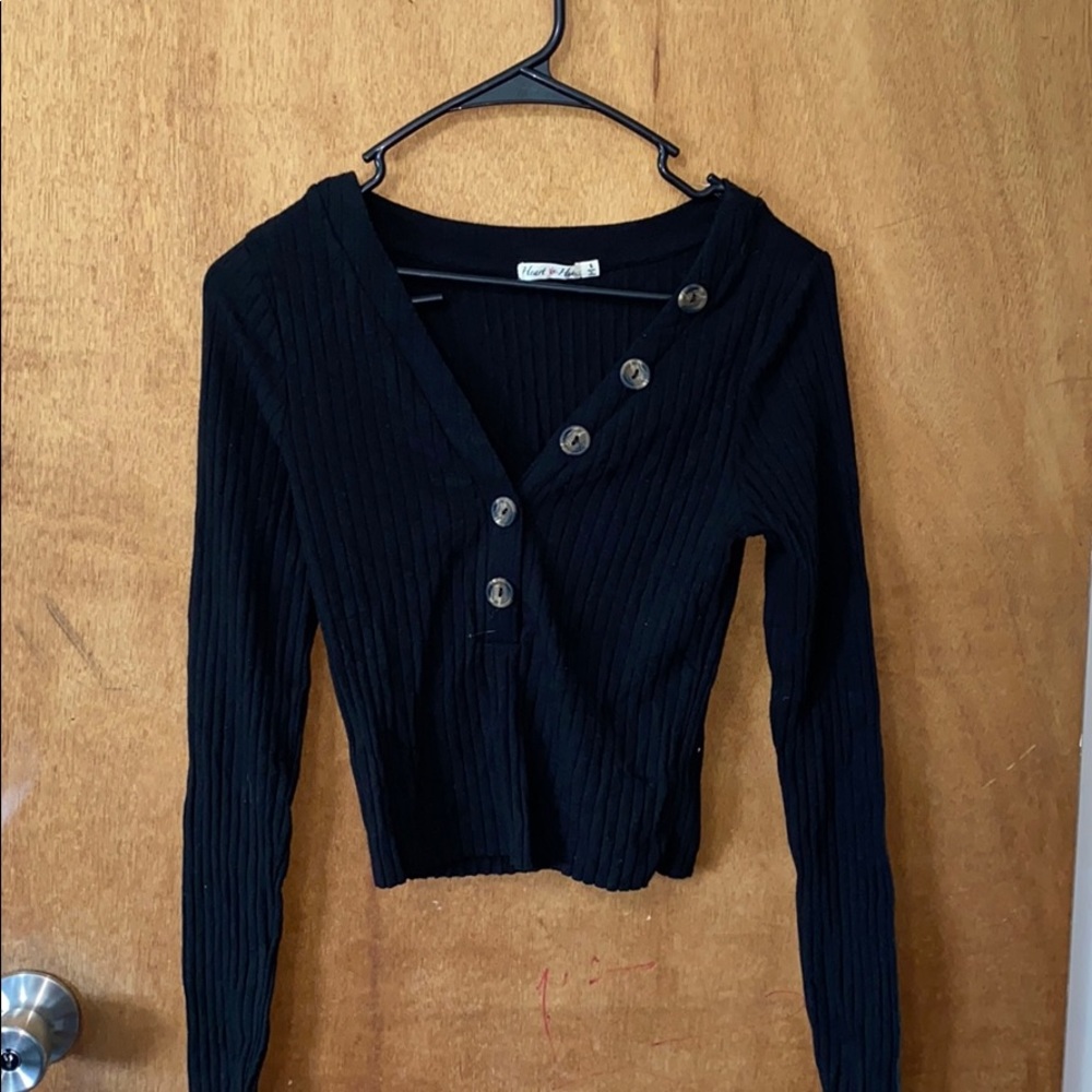 Long sleeve crop sweater